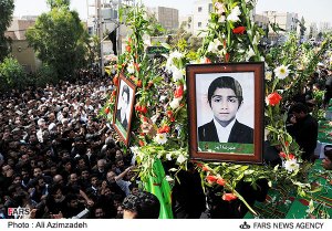 مراسم تشییع پیکر دانش آموز شهید علیرضا آبیز در زاهدان
